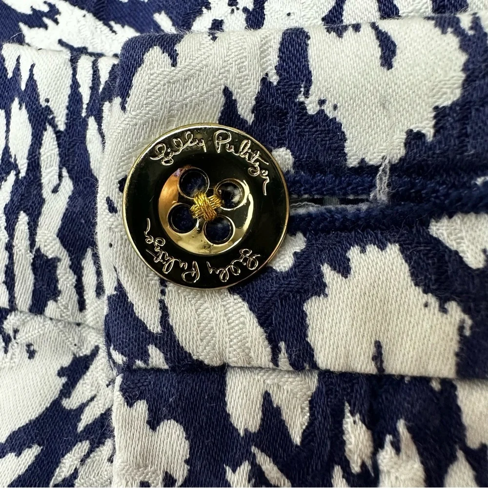 Lilly Pulitzer Kelly Shorts Size 4  Bright Navy Pineapple Party Coastal Beach - Picture 4 of 10